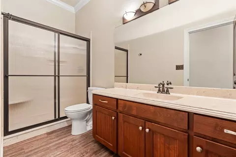 Bath - 400 E Spurgeon St, Itasca, TX 76055 photo 3 of 3