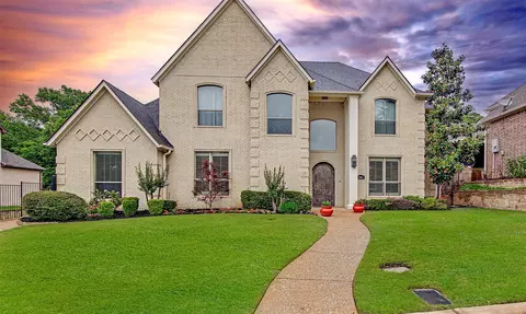 3001 Sunray Valley Ct, Arlington, TX 76012