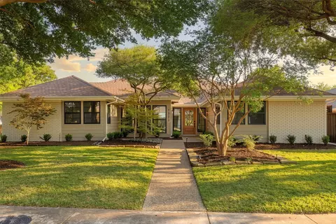 7332 Arbor Oaks Dr, Dallas, TX 75248