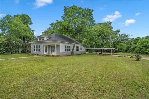 402 N Bordon St, Lorena, TX 76655