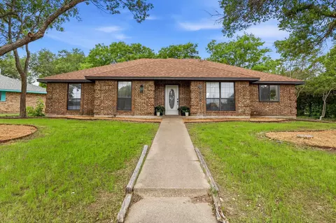 435 Northwood Trl, Cedar Hill, TX 75104
