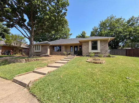 2300 Ridgewood, Bedford, TX 76021