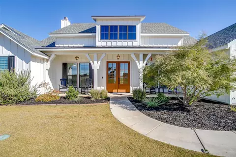 1005 Kingsley Ct, Weatherford, TX 76087