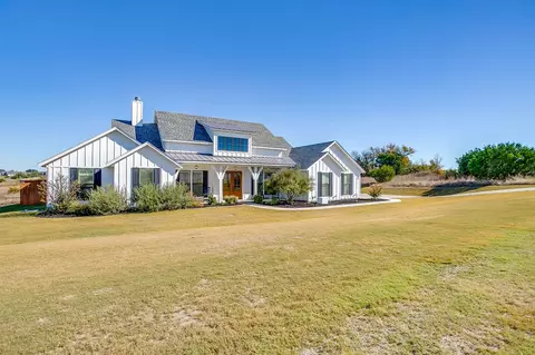 1005 Kingsley Ct, Weatherford, TX 76087