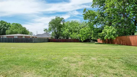 312 E Beech St, Celina, TX 75009 photo 37