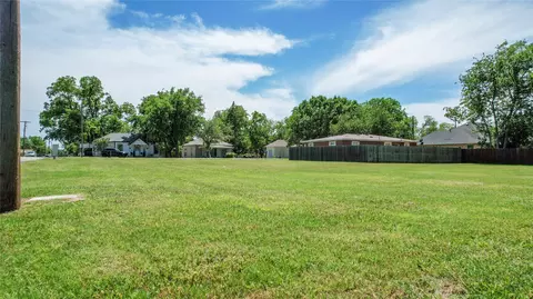 312 E Beech St, Celina, TX 75009 photo 32