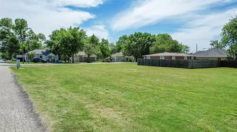 312 E Beech St, Celina, TX 75009 photo 36