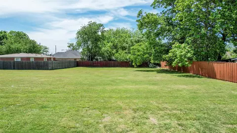312 E Beech St, Celina, TX 75009 photo 35