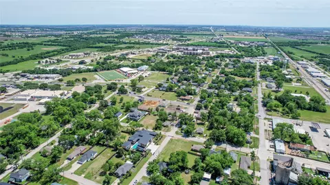 312 E Beech St, Celina, TX 75009 photo 15