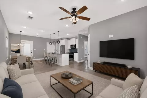 Living - 707 E Woodard St, Denison, TX 75021 photo 1 of 5