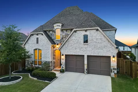 8760 Scottys Lake Ln, The Colony, TX 75056