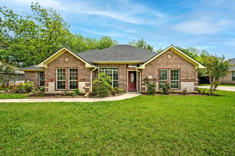 167 Chrissa Dr, Pottsboro, TX 75076