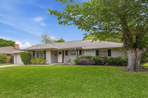 4405 Westlake Dr, Fort Worth, TX 76109