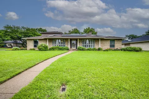 947 Rock Canyon Dr, Duncanville, TX 75137