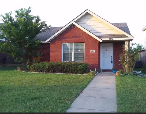 8814 Stewart St, Cross Roads, TX 76227