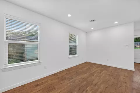 Living - 422 E Shepherd St, Denison, TX 75021 photo 6 of 6
