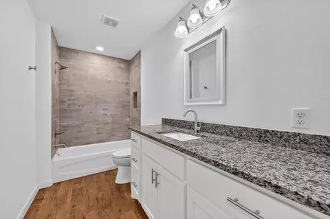 Bath - 422 E Shepherd St, Denison, TX 75021 photo 2 of 2
