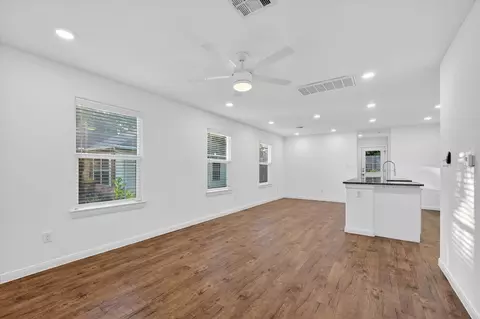 Living - 422 E Shepherd St, Denison, TX 75021 photo 2 of 6