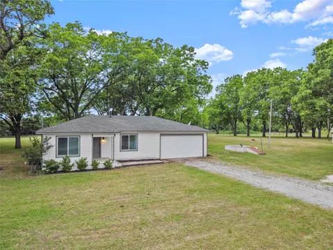 341 Reast Rd, Whitesboro, TX 76273