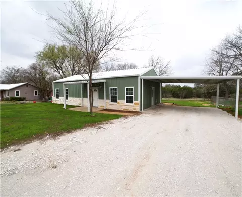 1002 N Main St, Meridian, TX 76665