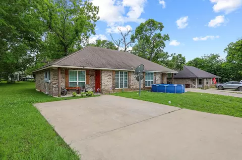 704 Seven Oaks Rd, Bonham, TX 75418