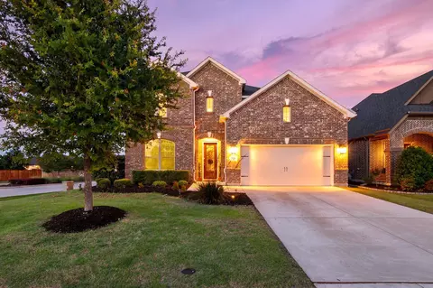 216 Village Creek Dr, Mckinney, TX 75071
