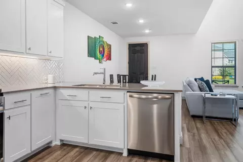 Kitchen - 408 4th St, Argyle, TX 76226 photo 2 of 3