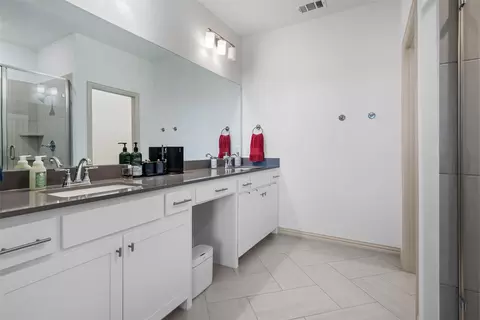Bath - 408 4th St, Argyle, TX 76226 photo 1 of 3