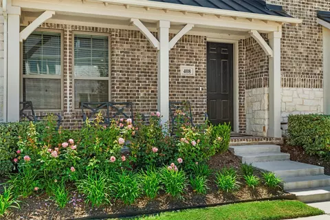 Exterior - 408 4th St, Argyle, TX 76226 photo 2 of 5