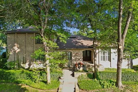 9206 Club Glen Dr, Dallas, TX 75243