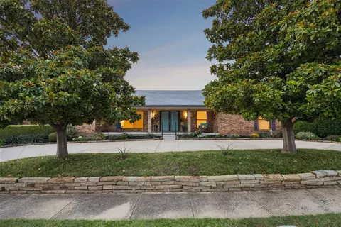 101 E Northgate Dr, Irving, TX 75062