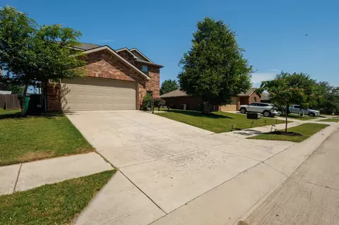 12210 Big Rock Dr, Rhome, TX 76078