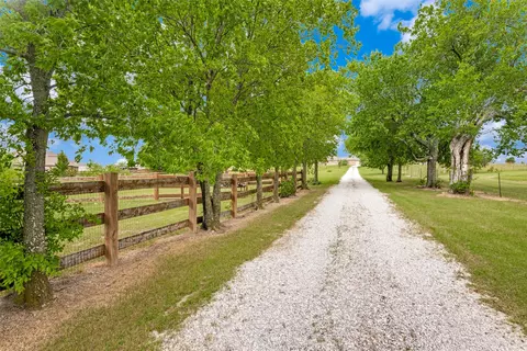 13647 Fm 407, Justin, TX 76247