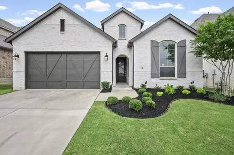 604 Oakmoss St, Aubrey, TX 76227
