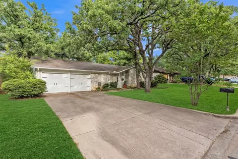 2908 Nancy Cir, Arlington, TX 76013