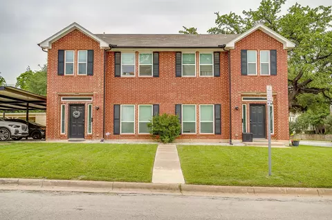 2500 W Cantey St, Fort Worth, TX 76109