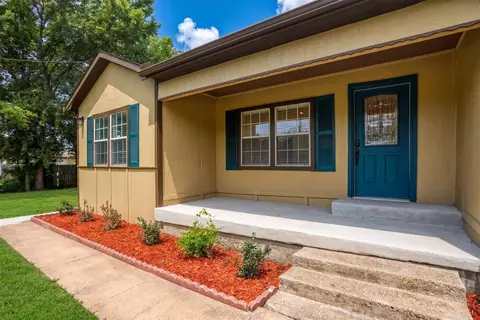 320 N 4th St, Princeton, TX 75407
