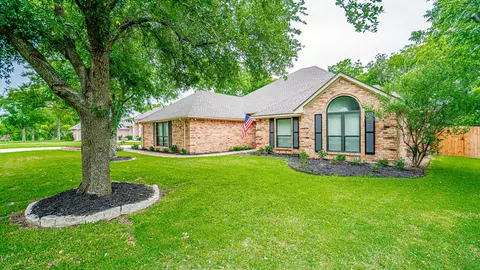8902 Pleasant Hill Dr, Granbury, TX 76049