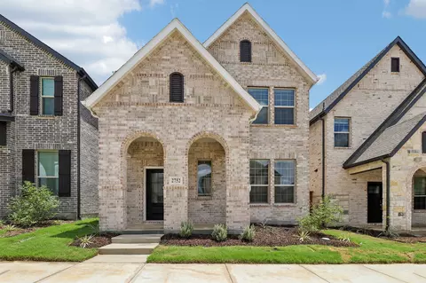 2752 Teton St, Corinth, TX 76210