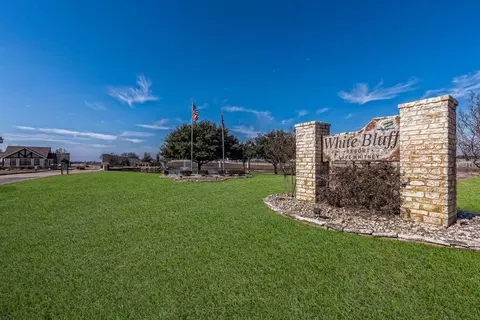 44043 Fringewood Dr, Whitney, TX 76692