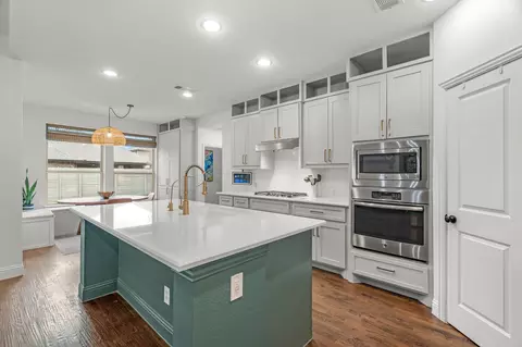 1425 5th St, Argyle, TX 76226