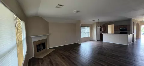 104 Idlewheat Ln, Dallas, TX 75241