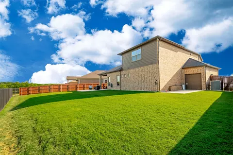 Exterior - 4708 Brookside Dr, Argyle, TX 76226 photo 8 of 8