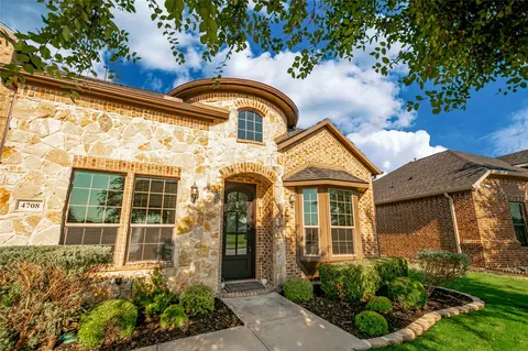 Exterior - 4708 Brookside Dr, Argyle, TX 76226 photo 4 of 8