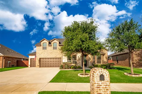 Exterior - 4708 Brookside Dr, Argyle, TX 76226 photo 2 of 8