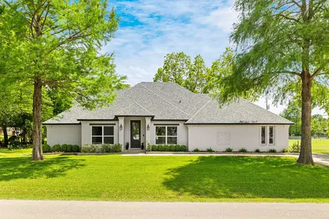 170 Double Oaks Dr, Double Oak, TX 75077