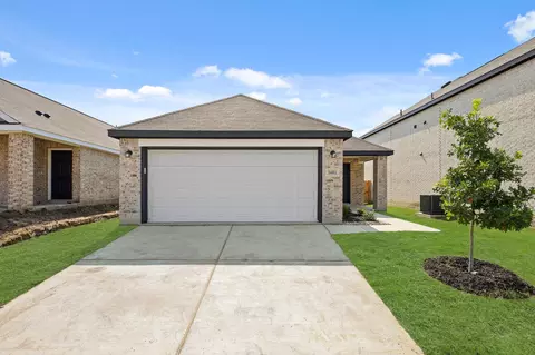 1601 Romans Rd, Ennis, TX 75119