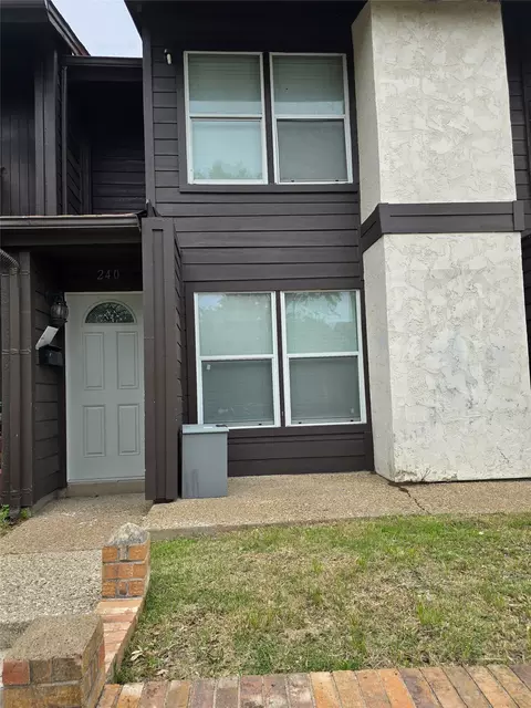 240 Rolling Hills Pl, Lancaster, TX 75146