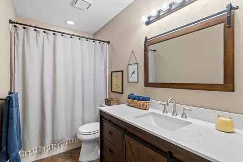 1213 Circle View Ct, Grapevine, TX 76051 photo 15