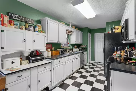 1213 Circle View Ct, Grapevine, TX 76051 photo 9